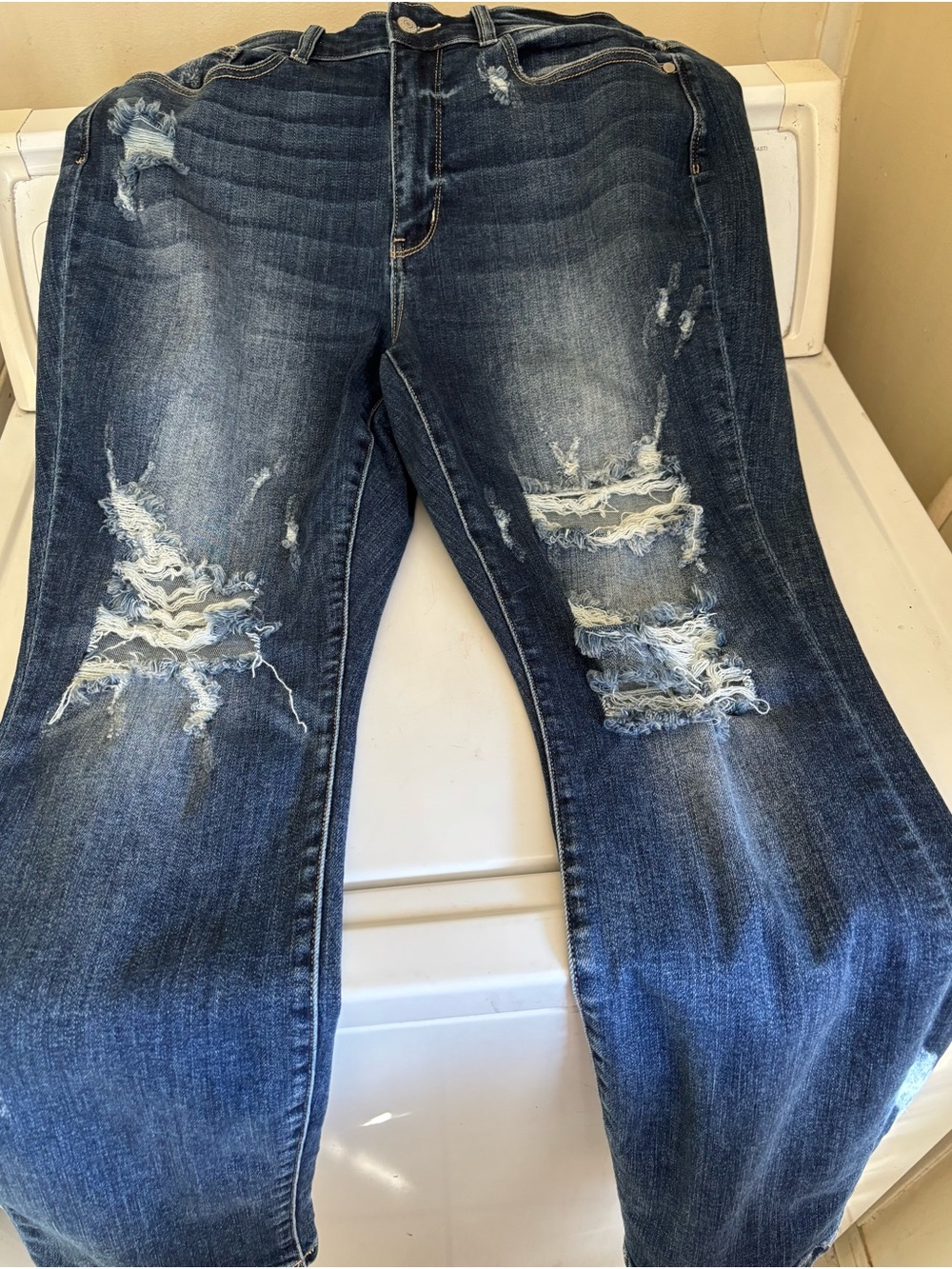 Judy Blue Distressed Medium/Dark Blue Boyfriend Jeans
